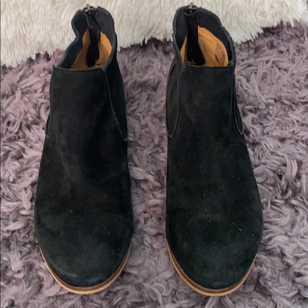 House of Harlow booties size 38